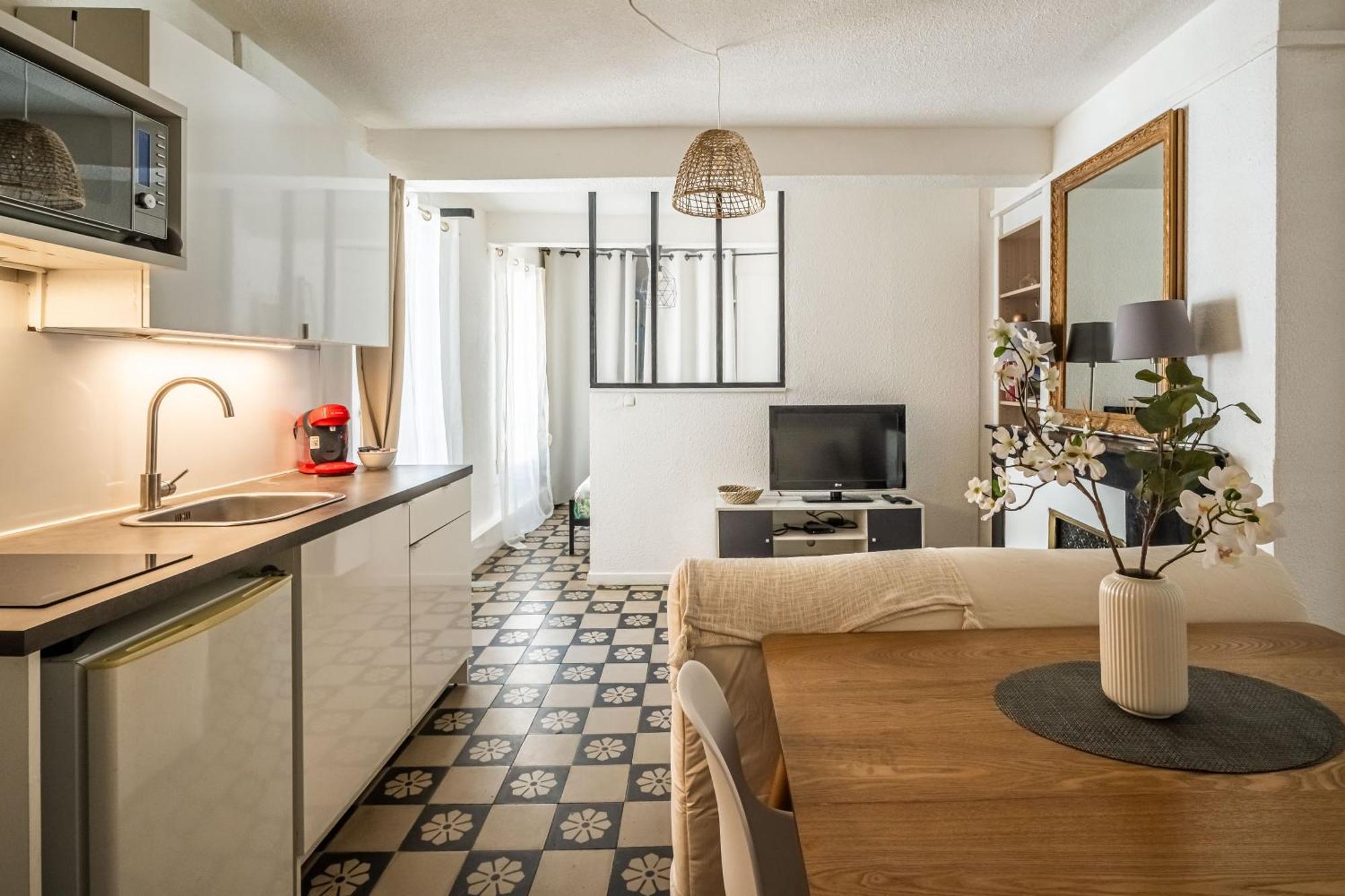Charmant Studio Rue Droite Narbonne Exterior photo